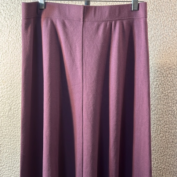 LUKASTYLE Women’s Long (Get Ready For Winter )🥶 Skirt - Picture 5 of 7